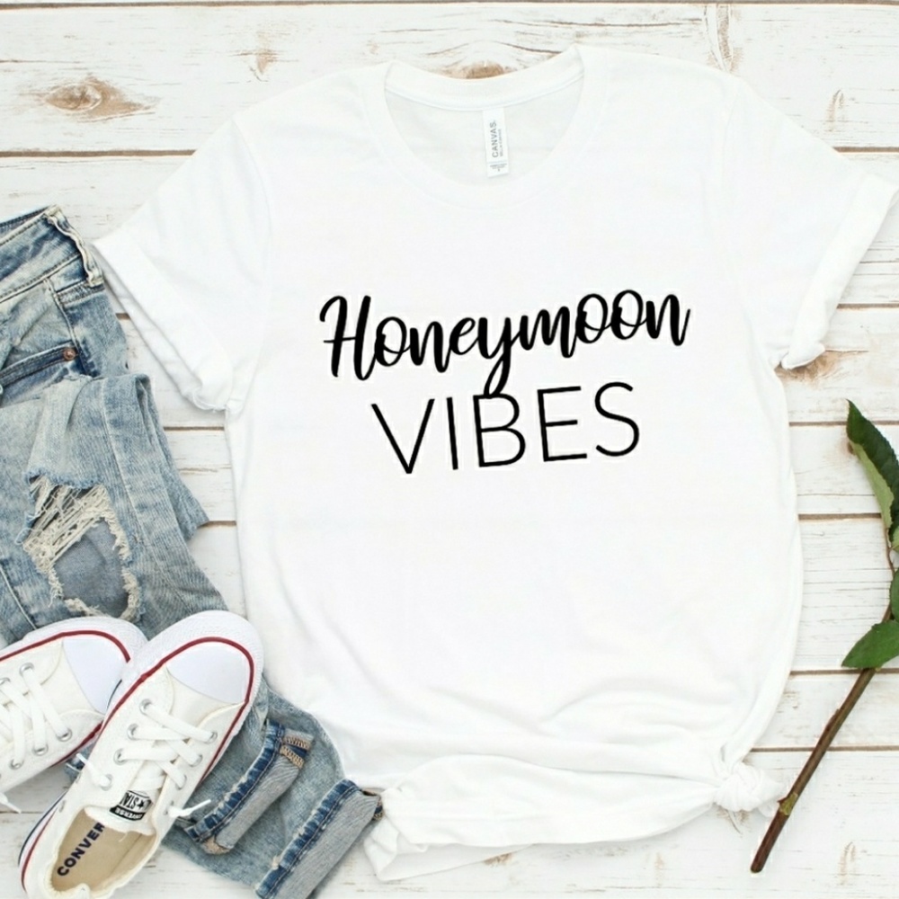 "Honey moon vibes" Tee.